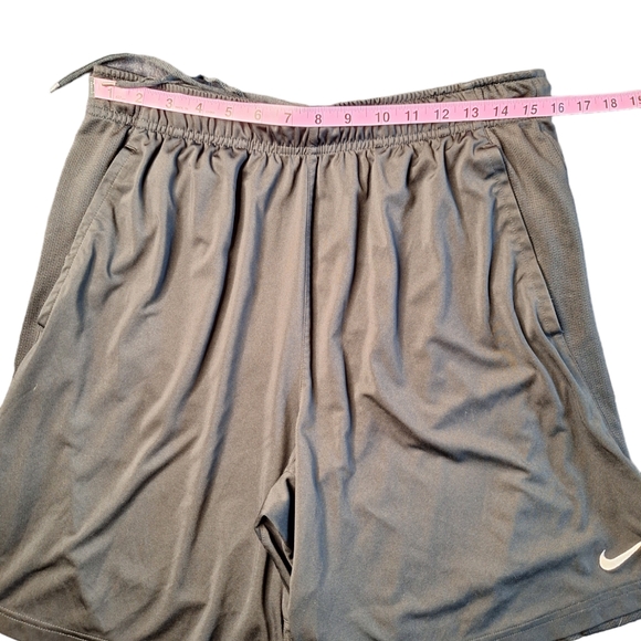 Nike Dri-fit shorts - Picture 6 of 7
